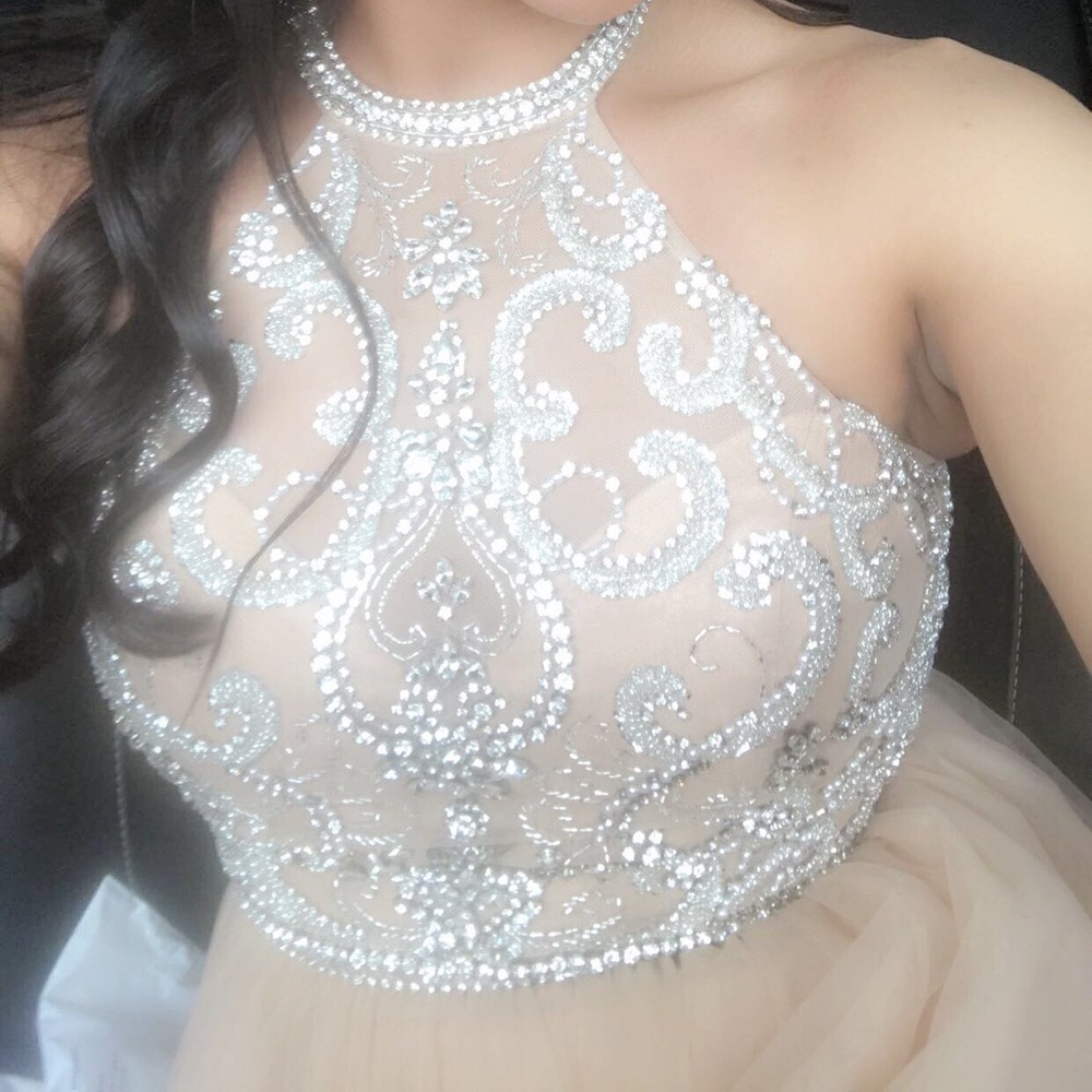 Dress - Picture 2 of 3